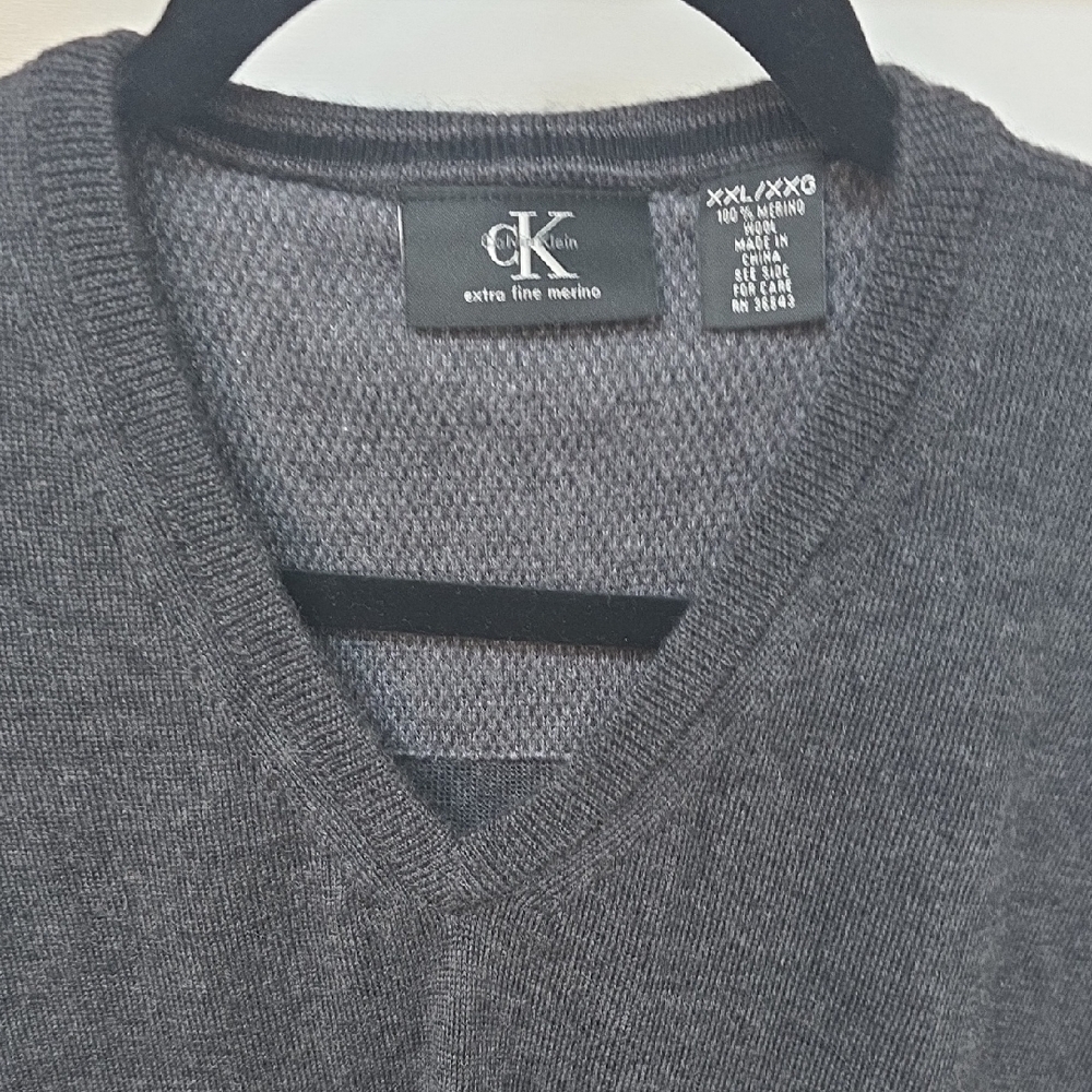 Calvin Klein Men's Charcoal Merino Wool Sweater - Sz XXL - Picture 3 of 8
